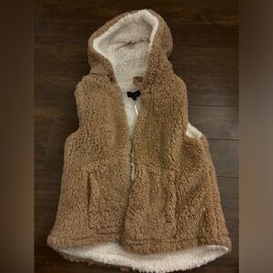 Love Tree brown faux fur hooded vest